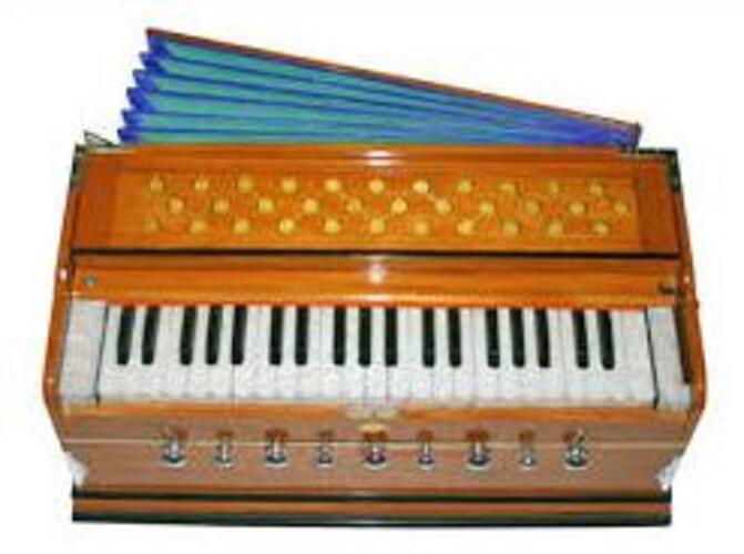 Book Harmonium online on PiggyRide