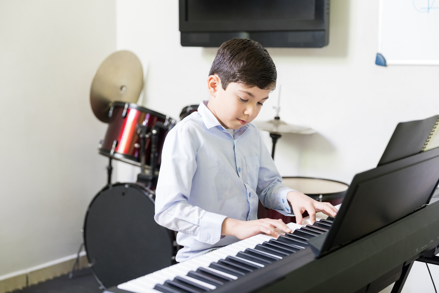 Book Keyboard Beginner Classes 3 Months online on PiggyRide